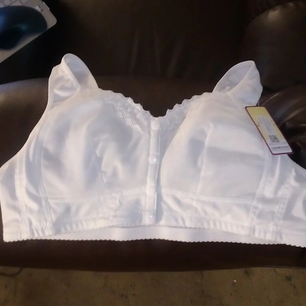 NWT Front Snap Bra - Size 32B - Picture 6 of 8
